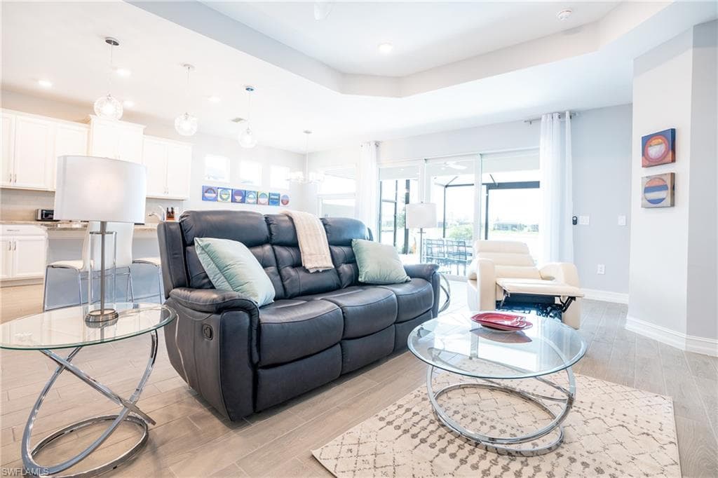 14521 Stern Way, Naples, FL 34114-6