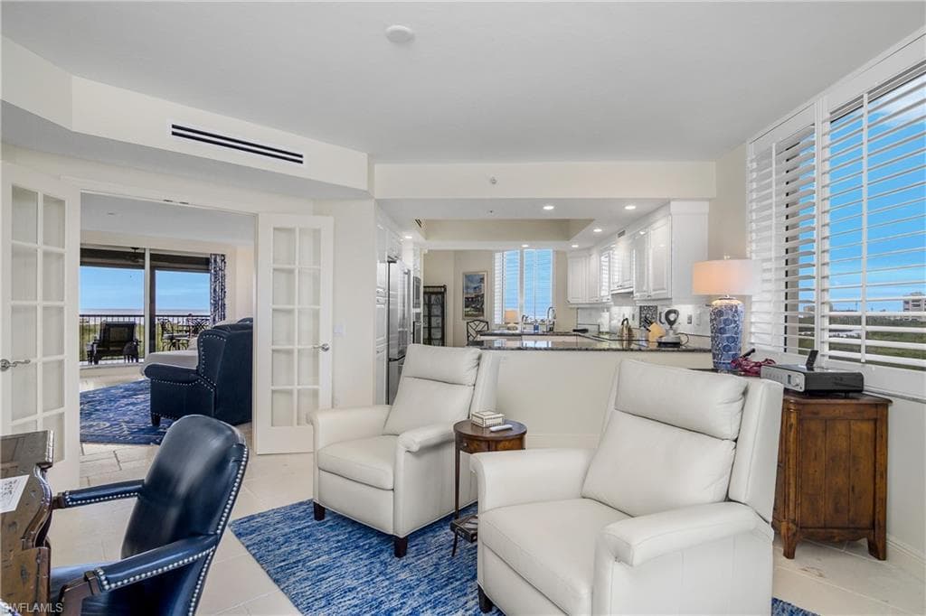 7225 Pelican Bay Blvd 805, Naples, FL 34108-14