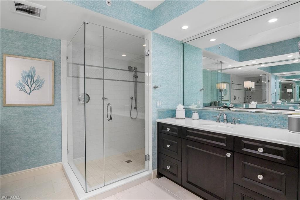 7225 Pelican Bay Blvd 805, Naples, FL 34108-19