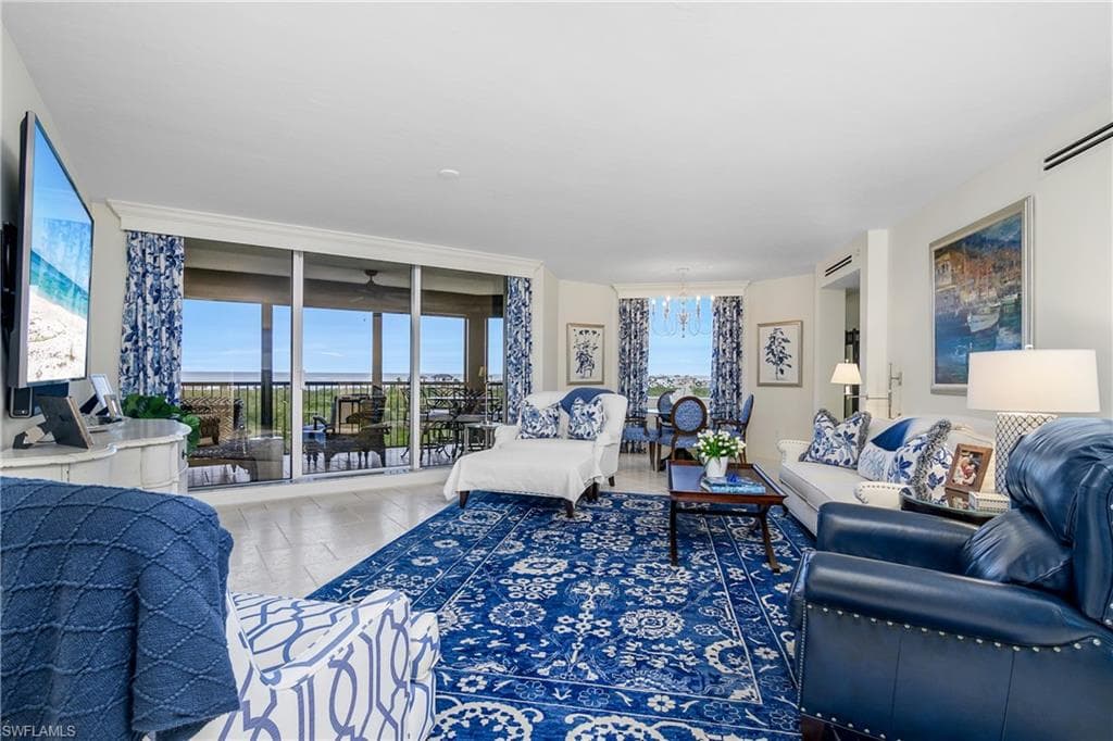 7225 Pelican Bay Blvd 805, Naples, FL 34108-2
