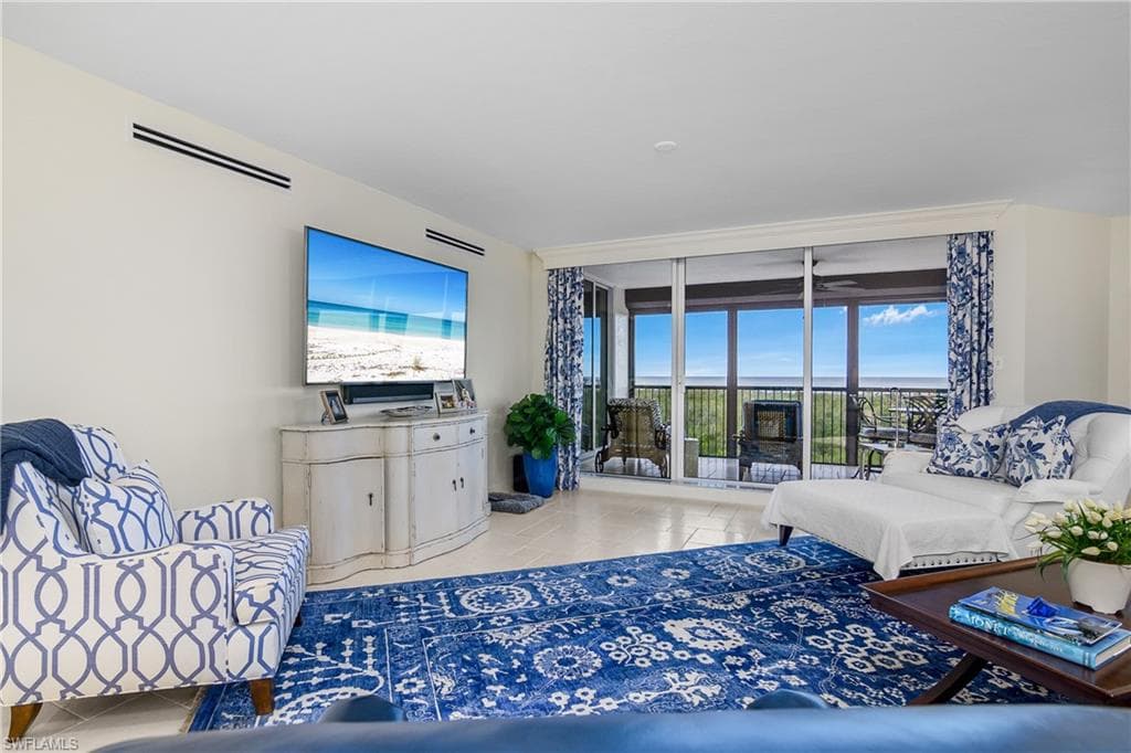 7225 Pelican Bay Blvd 805, Naples, FL 34108-4