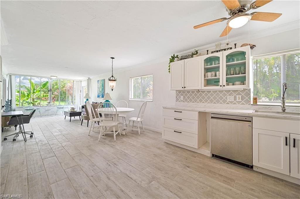 8141 Country Rd 104, Fort Myers, FL 33919-4