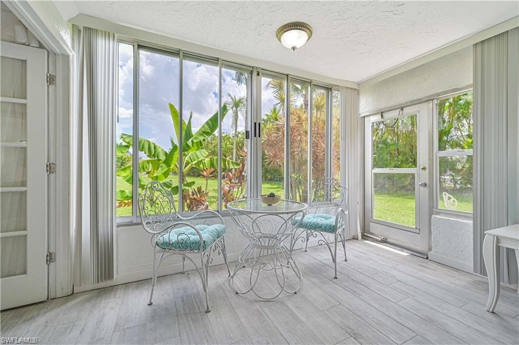 8141 Country Rd 104, Fort Myers, FL 33919-8