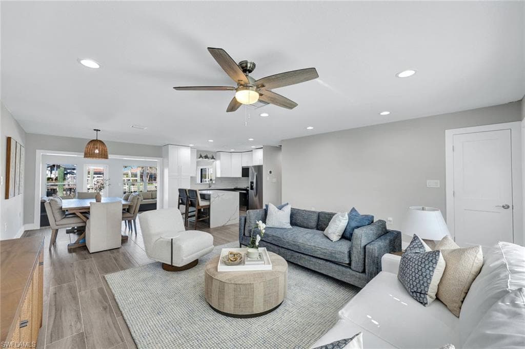 373 Egret Ave, Naples, FL 34108-10