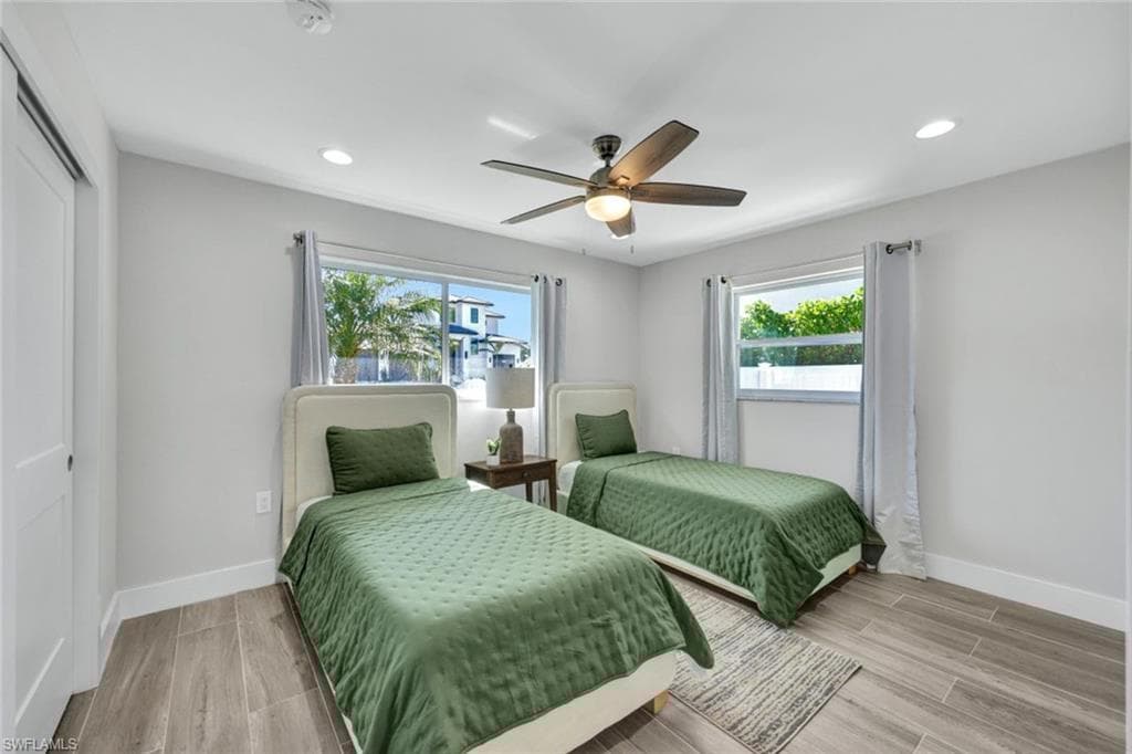 373 Egret Ave, Naples, FL 34108-19