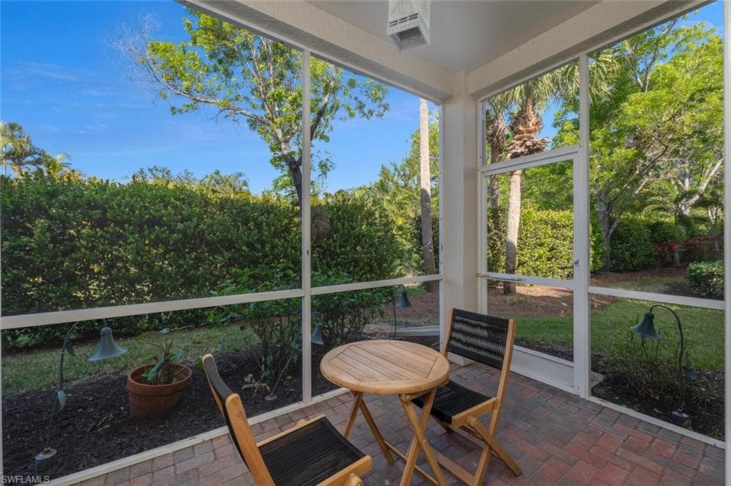 1305 Sweetwater Cv 104, Naples, FL 34110-6