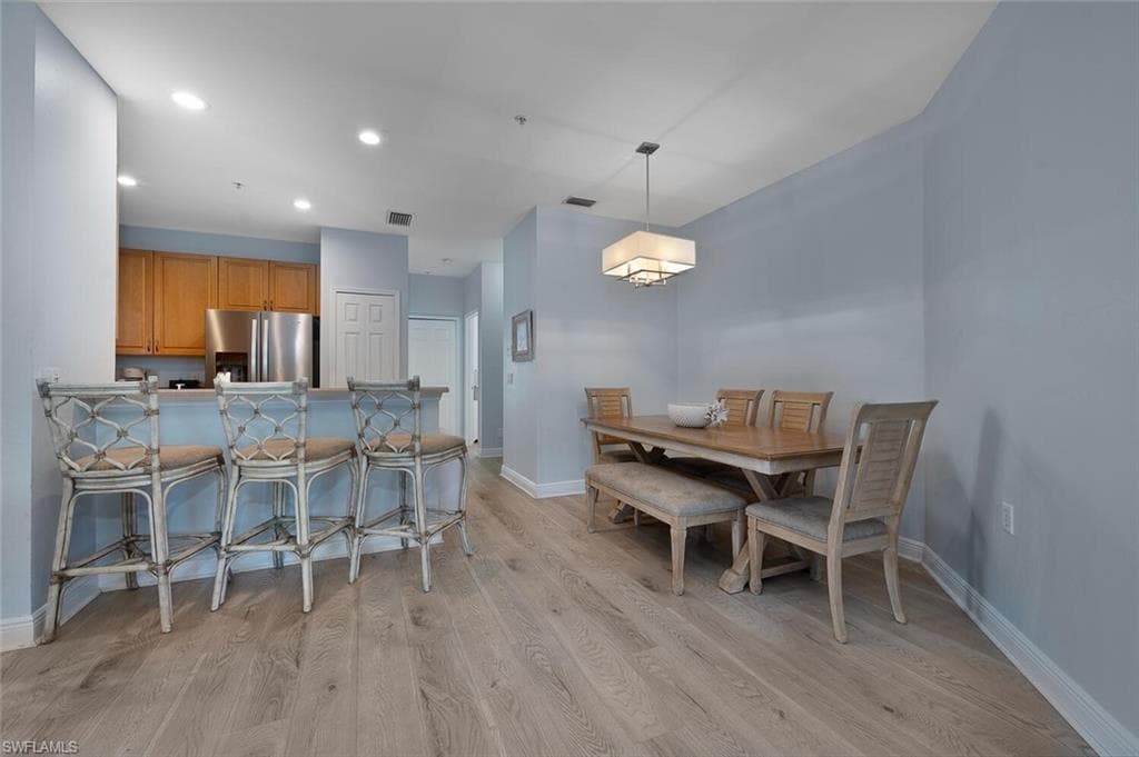 1305 Sweetwater Cv 104, Naples, FL 34110-7