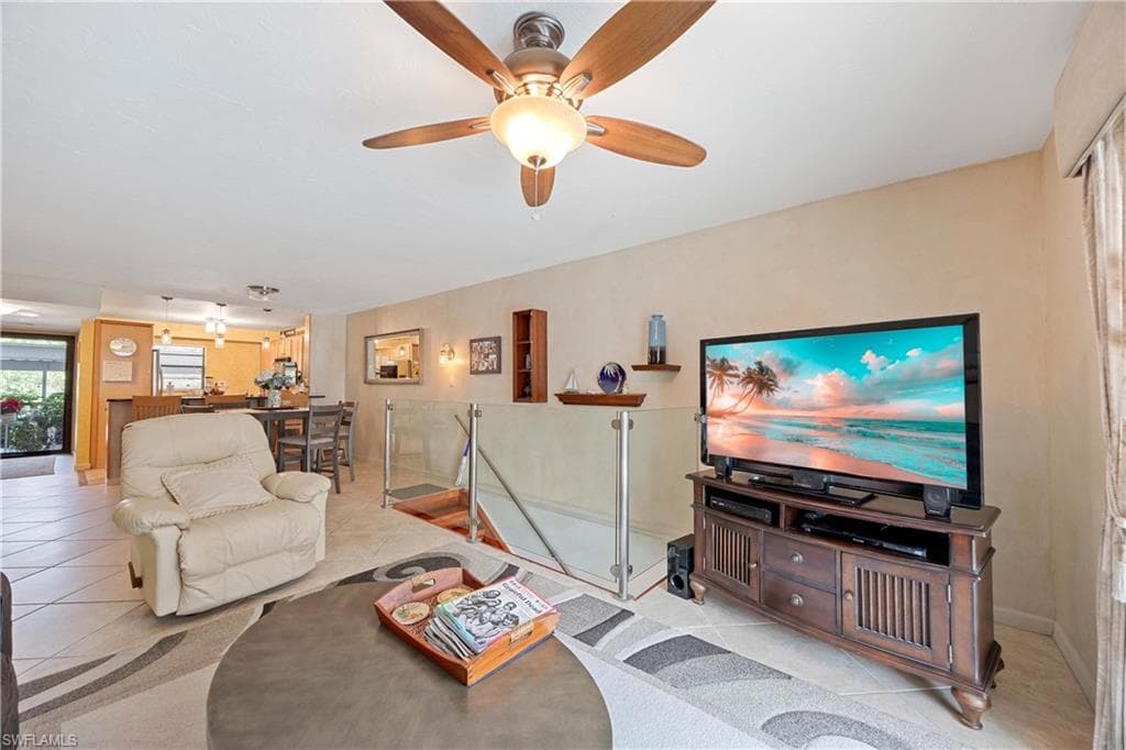 9395 Pennsylvania Ave 3, Bonita Springs, FL 34135-8