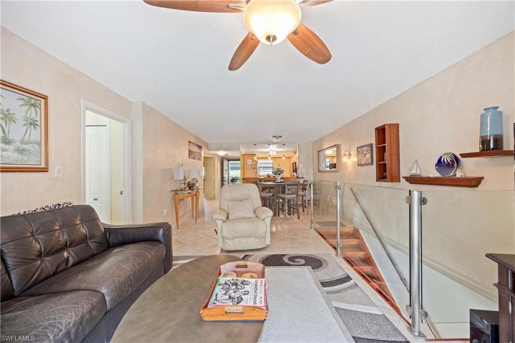 9395 Pennsylvania Ave 3, Bonita Springs, FL 34135-10