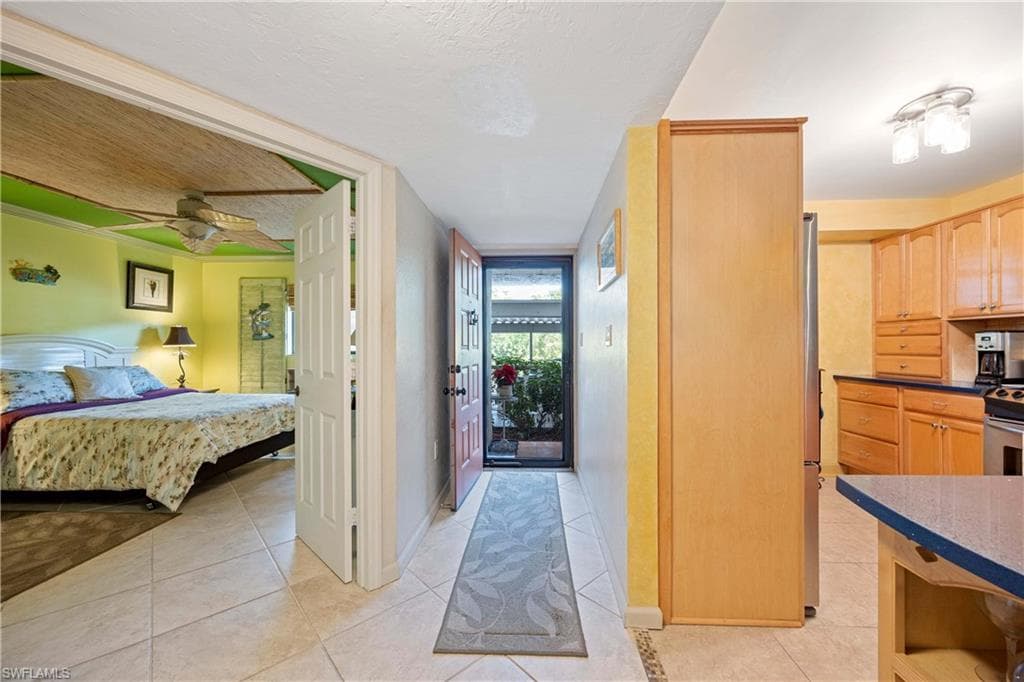 9395 Pennsylvania Ave 3, Bonita Springs, FL 34135-18