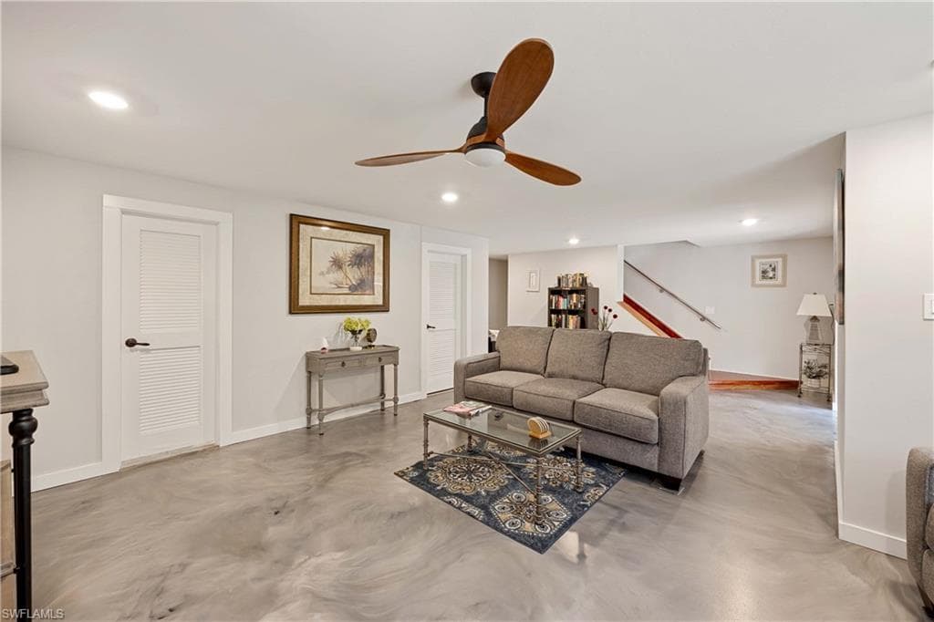 9395 Pennsylvania Ave 3, Bonita Springs, FL 34135-25