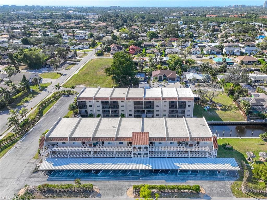 9395 Pennsylvania Ave 3, Bonita Springs, FL 34135-39