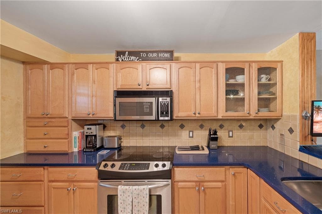 9395 Pennsylvania Ave 3, Bonita Springs, FL 34135-3