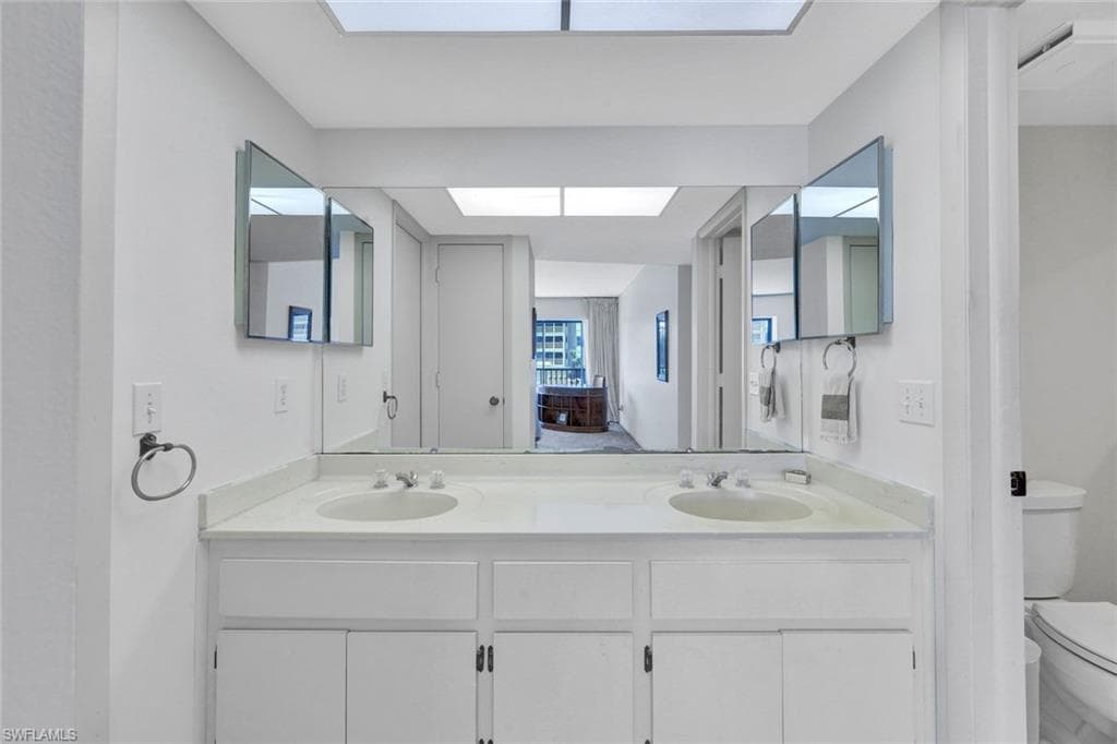 881 Panama Ct 202, Marco Island, FL 34145-14