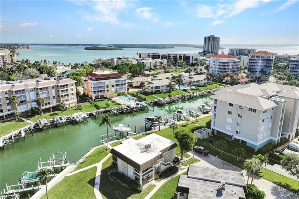 881 Panama Ct 202, Marco Island, FL 34145-29