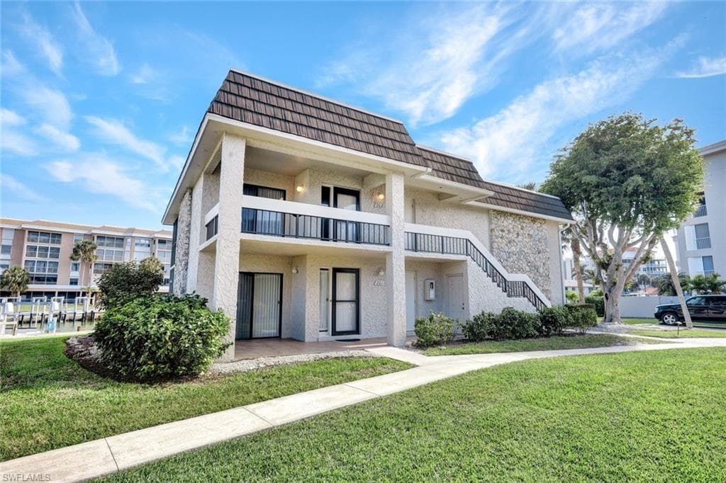 881 Panama Ct 202, Marco Island, FL 34145-3