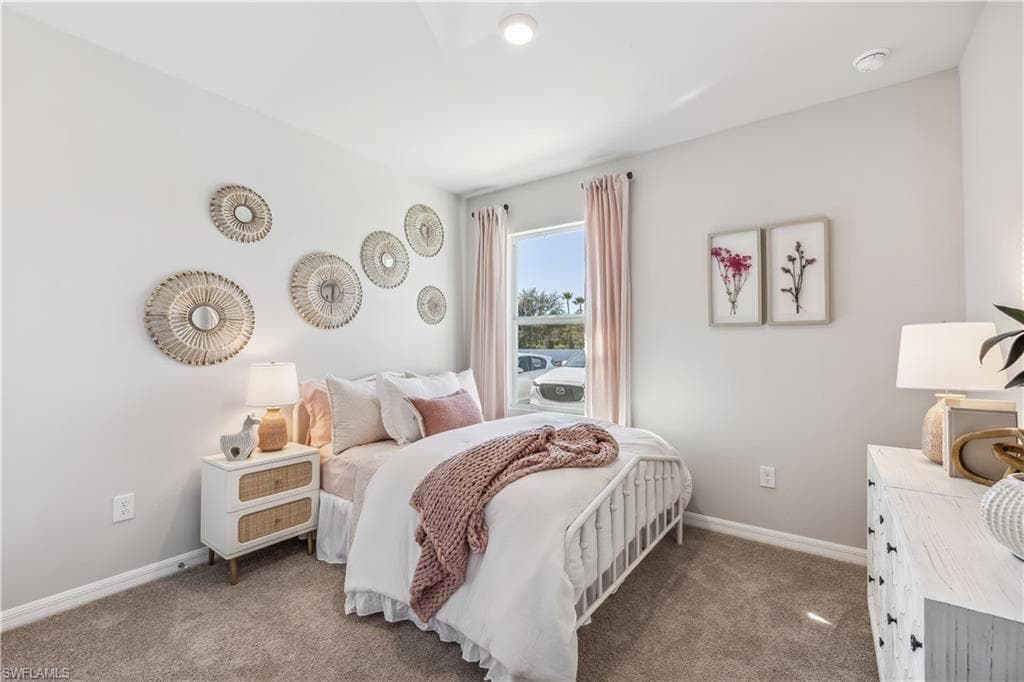 2966 Ernest Way, Fort Myers, FL 33905-9
