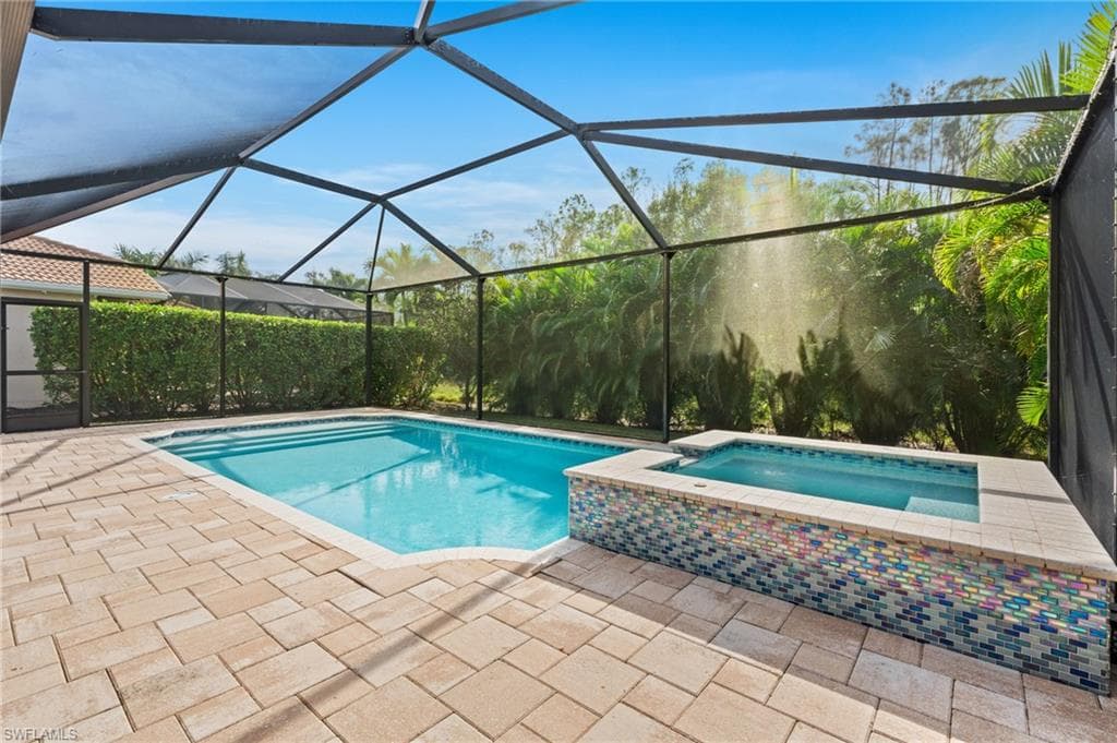 7759 Martino Cir, Naples, FL 34112-40