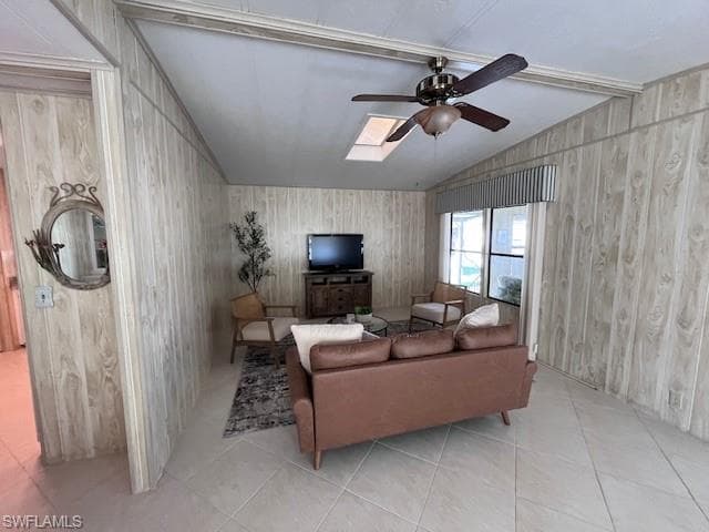 18 Aquamarine Ave 18q, Naples, FL 34114-12