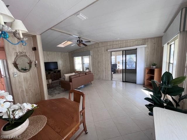 18 Aquamarine Ave 18q, Naples, FL 34114-13
