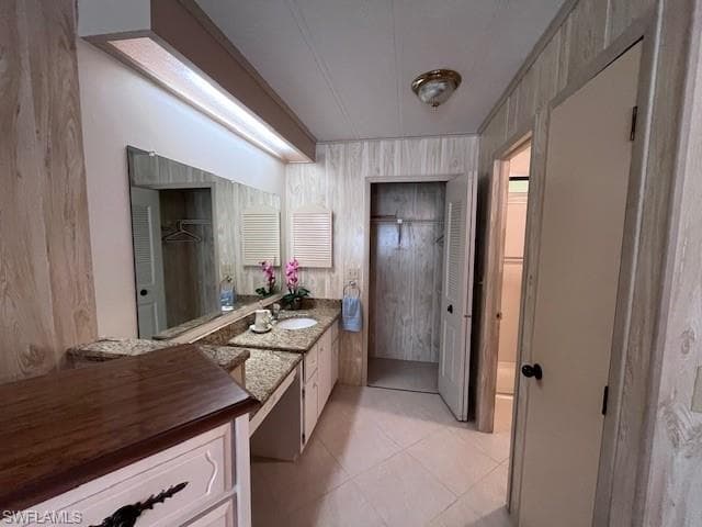 18 Aquamarine Ave 18q, Naples, FL 34114-25