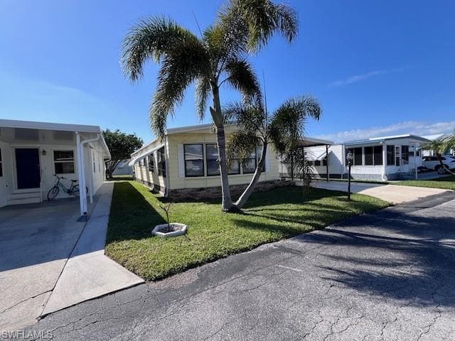 18 Aquamarine Ave 18q, Naples, FL 34114-29