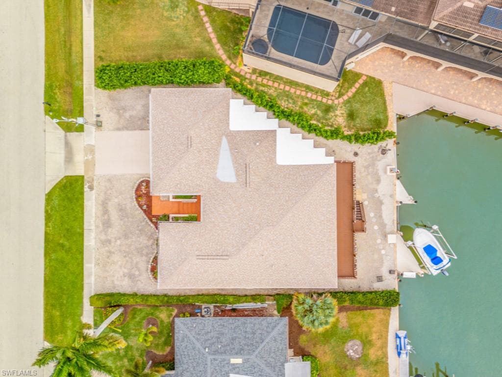851 Perrine Ct, Marco Island, FL 34145-10