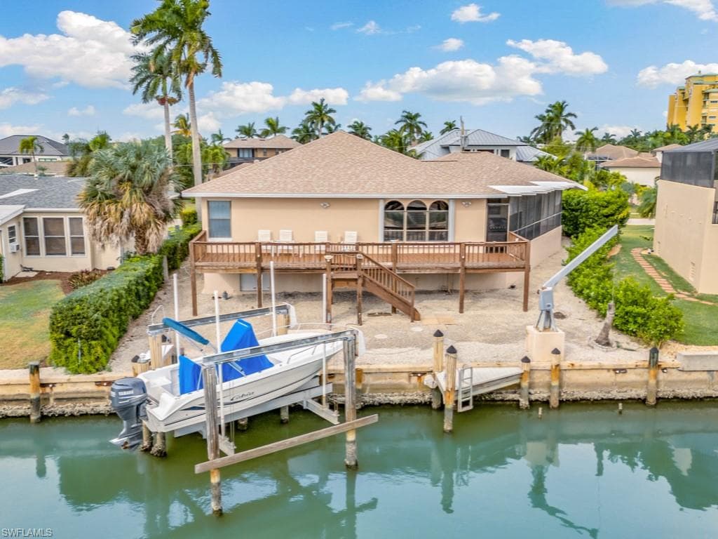 851 Perrine Ct, Marco Island, FL 34145-11