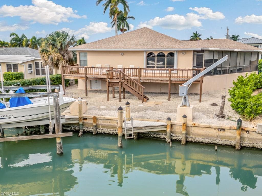 851 Perrine Ct, Marco Island, FL 34145-12
