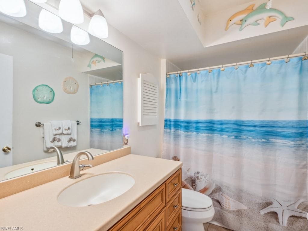 851 Perrine Ct, Marco Island, FL 34145-15
