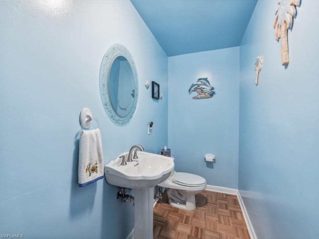 851 Perrine Ct, Marco Island, FL 34145-16