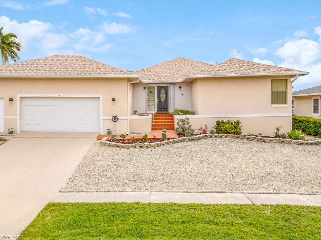 851 Perrine Ct, Marco Island, FL 34145-20