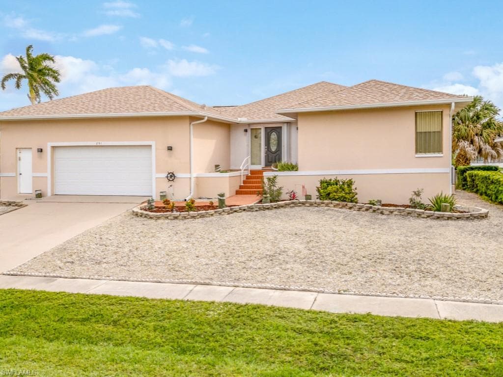 851 Perrine Ct, Marco Island, FL 34145-21