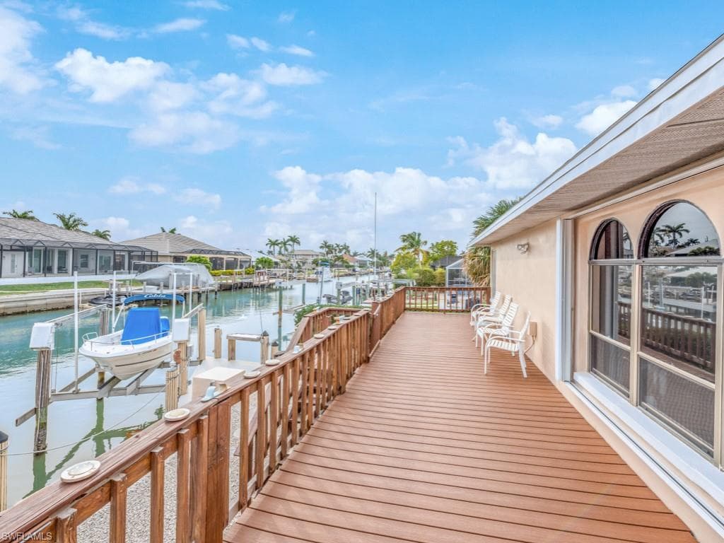 851 Perrine Ct, Marco Island, FL 34145-28