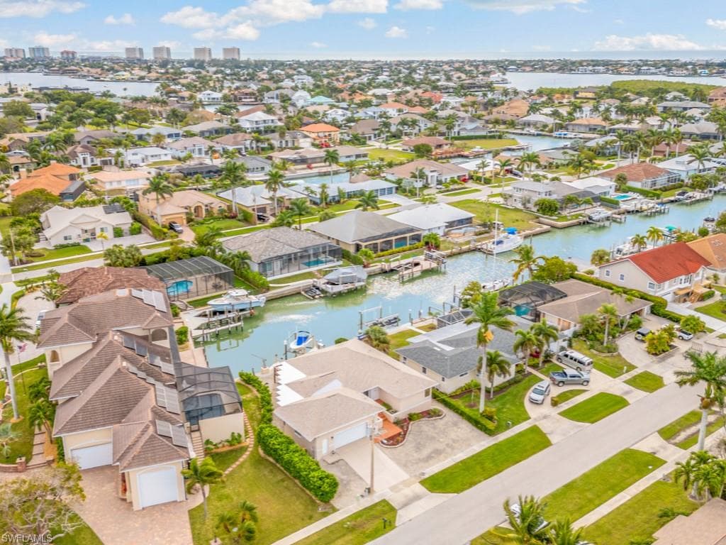 851 Perrine Ct, Marco Island, FL 34145-3