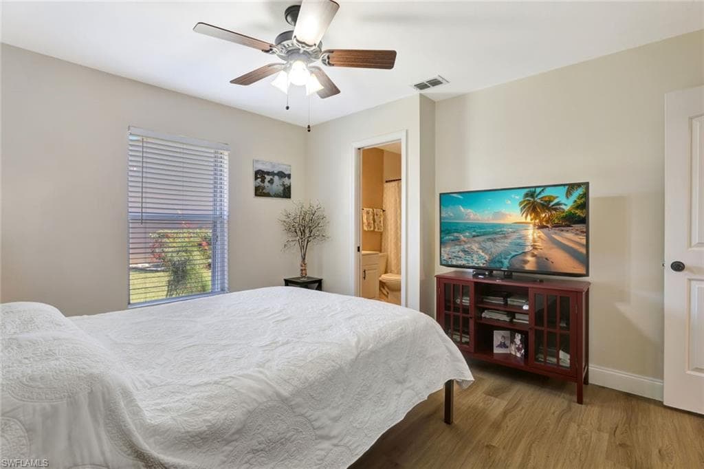 526 Saint Andrews Blvd 18, Naples, FL 34113-24