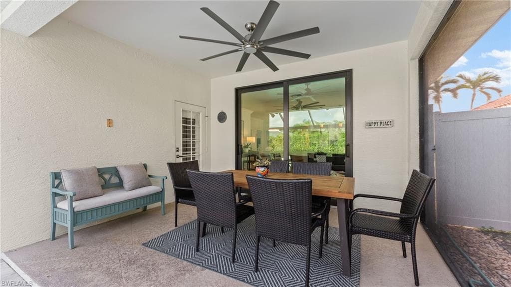 561 94th Ave N, Naples, FL 34108-33