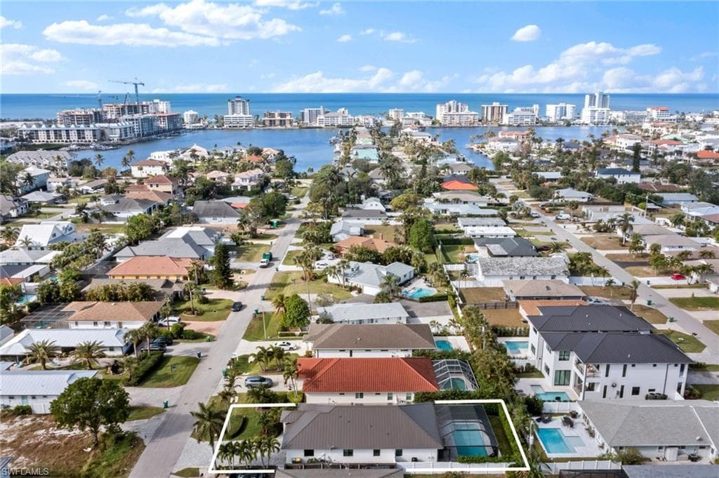561 94th Ave N, Naples, FL 34108-46