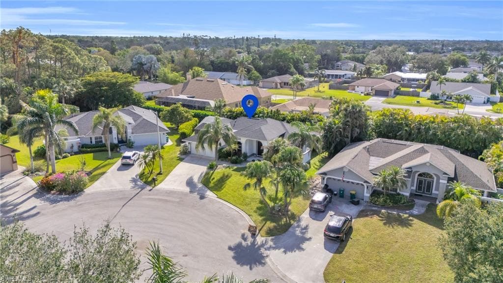 120 Heritage Way, Naples, FL 34110-4