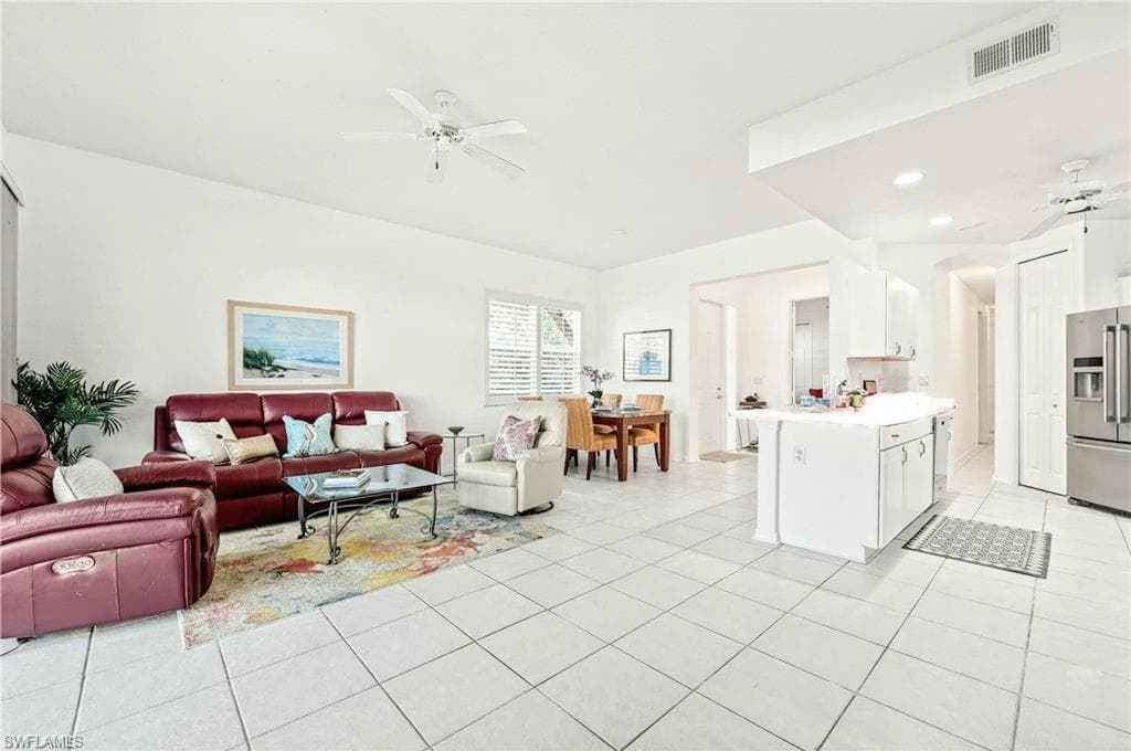 885 Eastham Way N-102, Naples, FL 34104-8