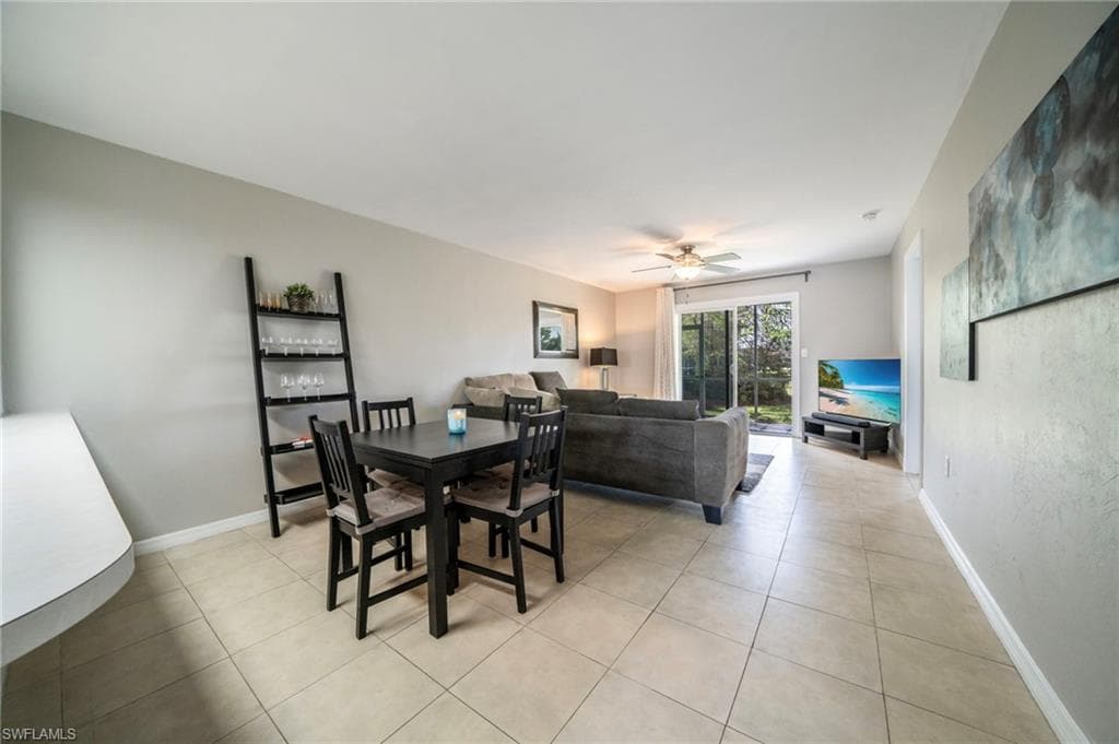 138 Cypress Way E 404, Naples, FL 34110-9