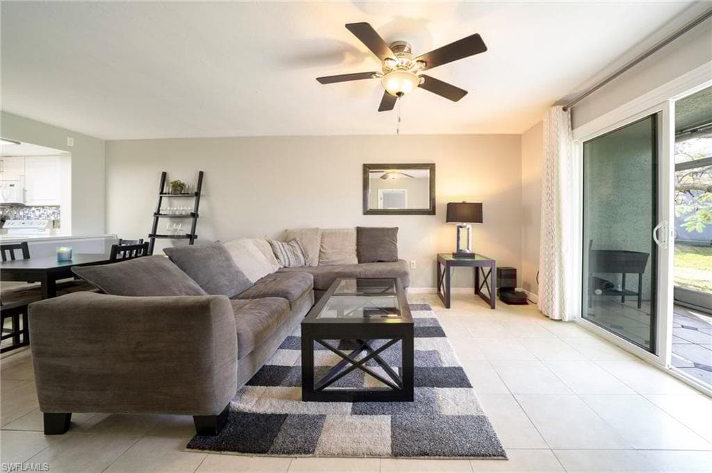 138 Cypress Way E 404, Naples, FL 34110-14