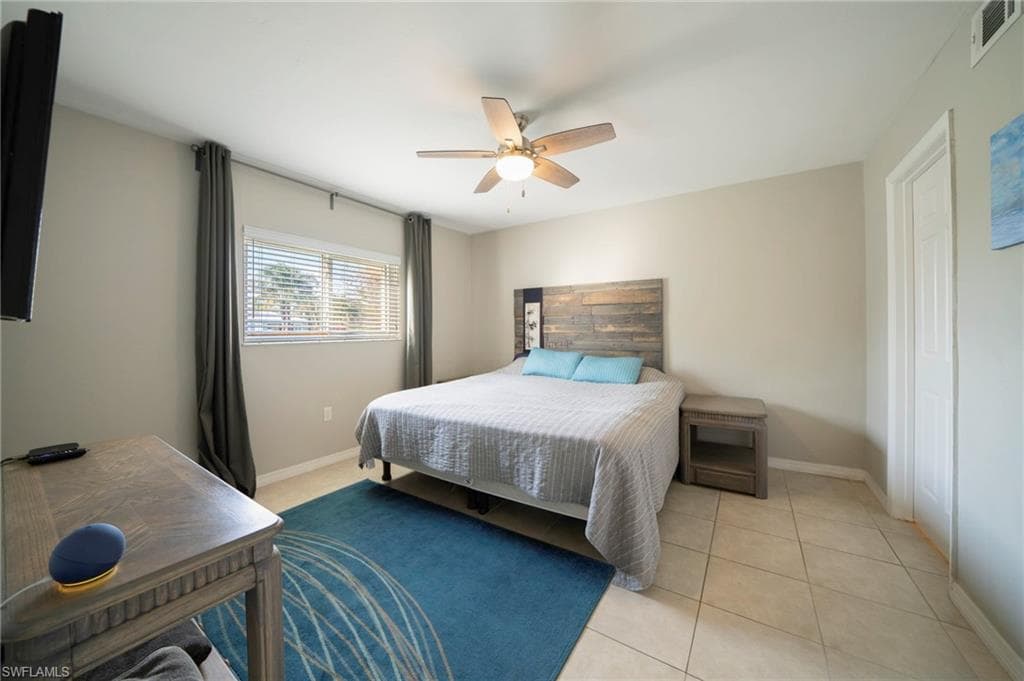 138 Cypress Way E 404, Naples, FL 34110-15