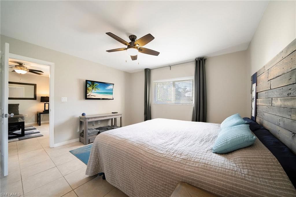 138 Cypress Way E 404, Naples, FL 34110-16
