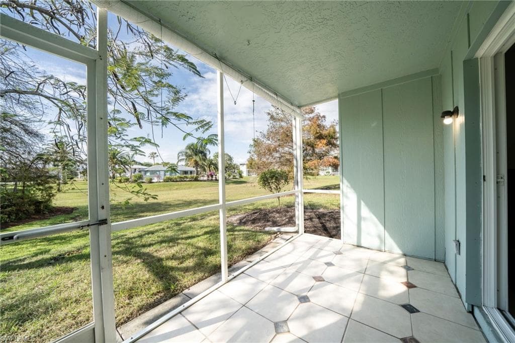 138 Cypress Way E 404, Naples, FL 34110-24