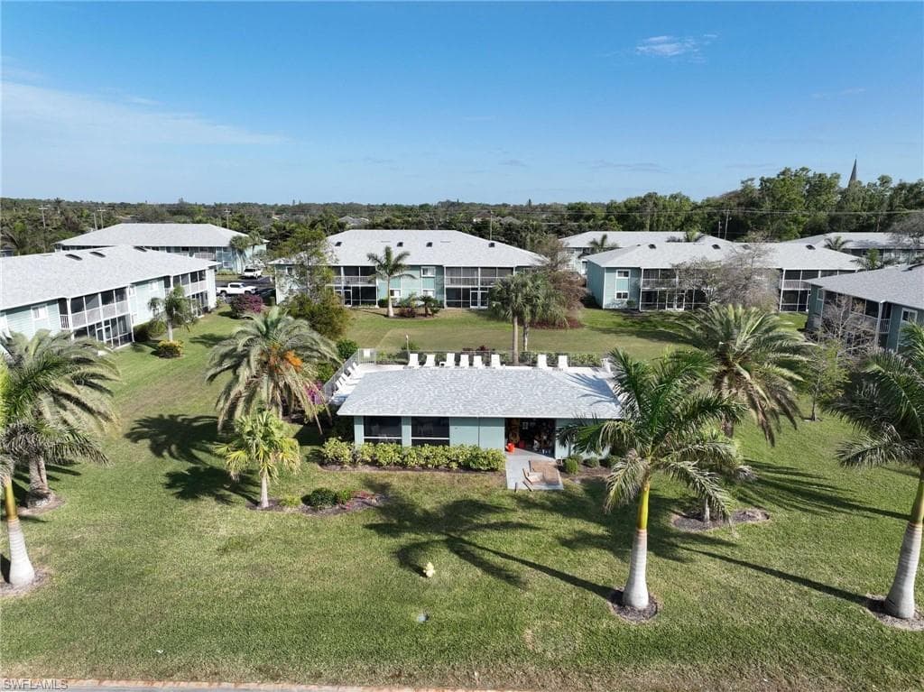 138 Cypress Way E 404, Naples, FL 34110-27