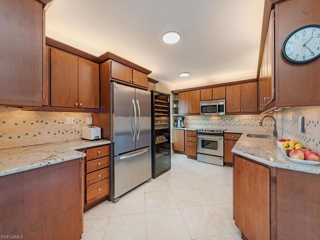 108 Wilderness Dr 132, Naples, FL 34105-10