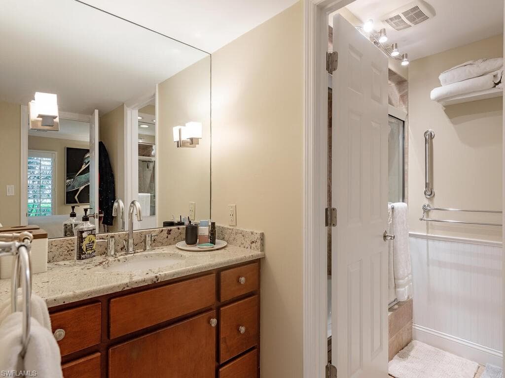 108 Wilderness Dr 132, Naples, FL 34105-13