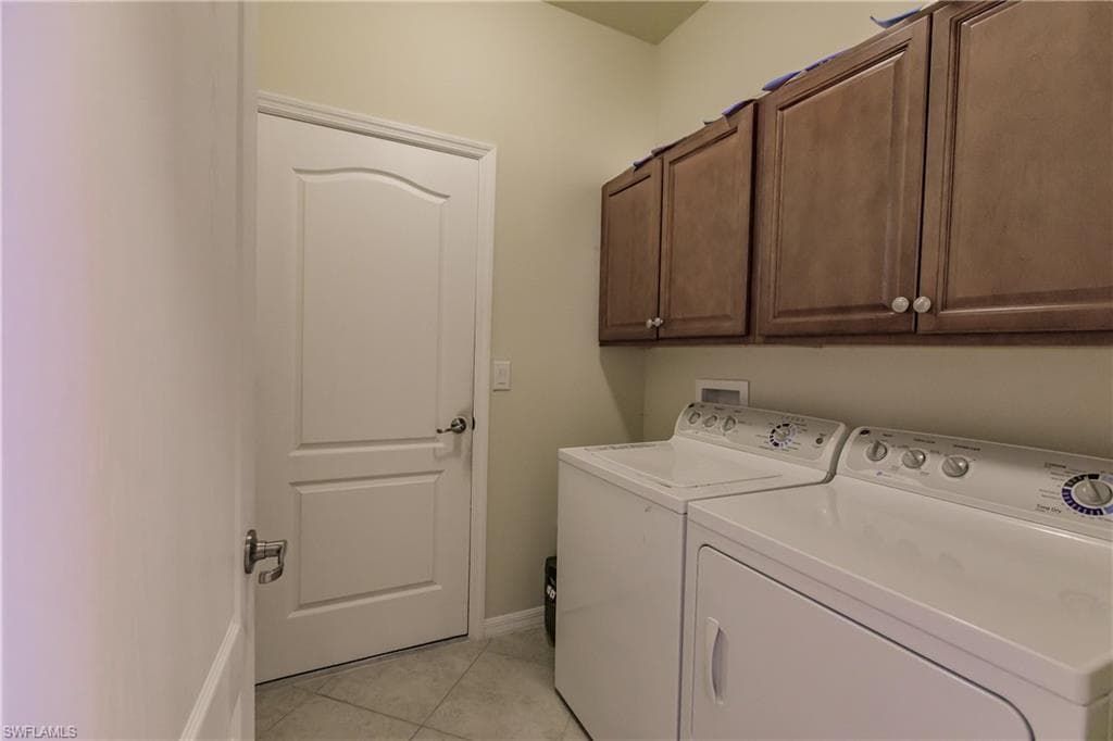 3640 Treasure Cove Cir, Naples, FL 34114-21