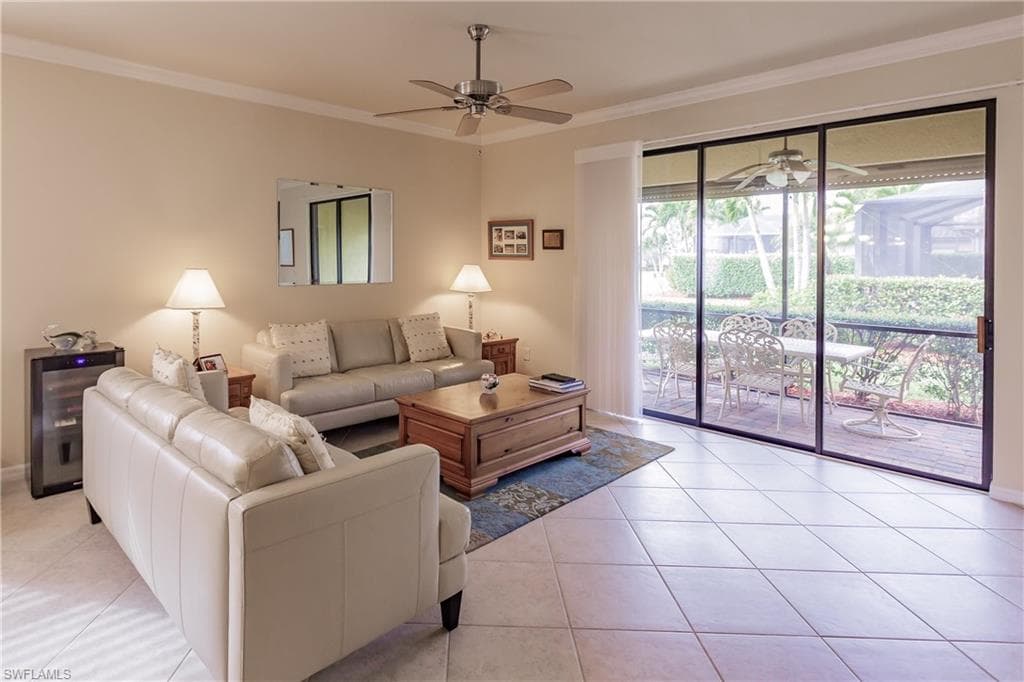 3640 Treasure Cove Cir, Naples, FL 34114-5